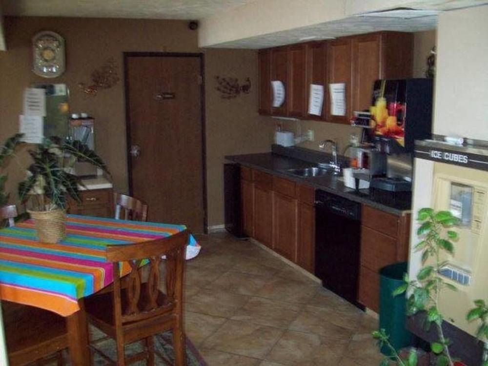 Lyons Inn Εξωτερικό φωτογραφία